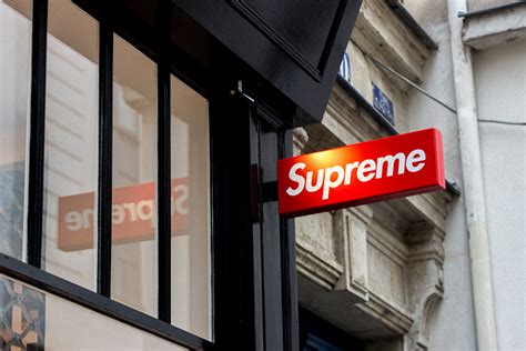 supreme official shop.